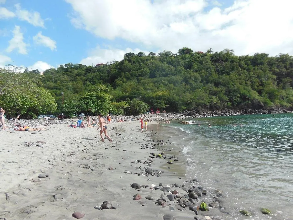 Bungalow - Type F3 - Plage De Petite Anse Bouillante